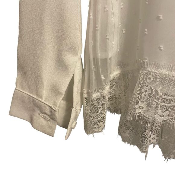 Just Noa Paris White Lace Button Down Blouse size 1 or Small - Picture 7 of 7